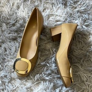 Brand new Size 7M Michael Kors